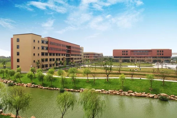 大學巡查