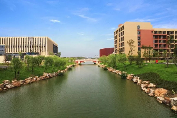 大學巡查